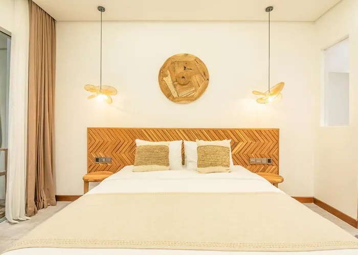 Coastal Elegance 4br Villa, 400m To Finns * Canggu