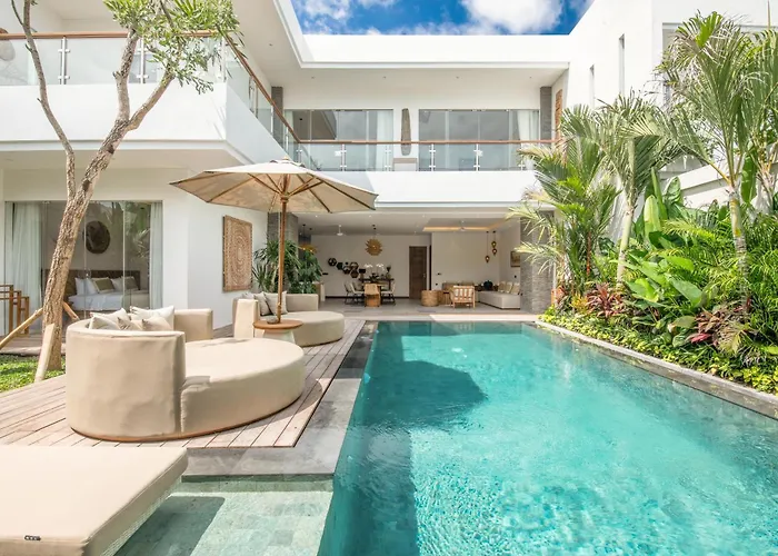Coastal Elegance 4br Villa, 400m To Finns Canggu
