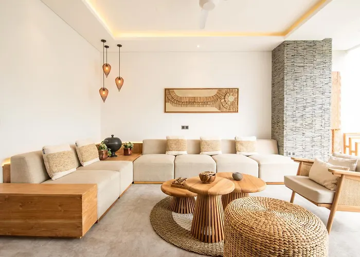 Coastal Elegance 4br Villa, 400m To Finns * Canggu